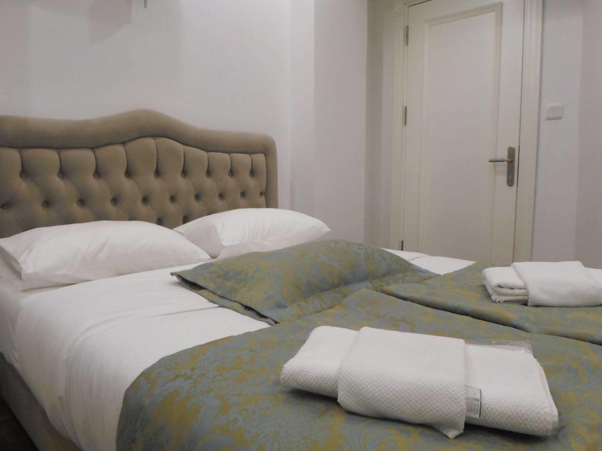 La Petite Maison Hotel Istambul Exterior foto